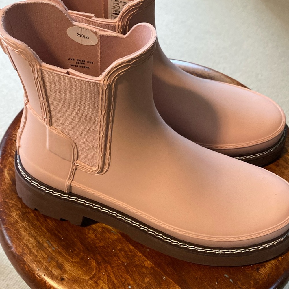 Brand new Hunter short boots